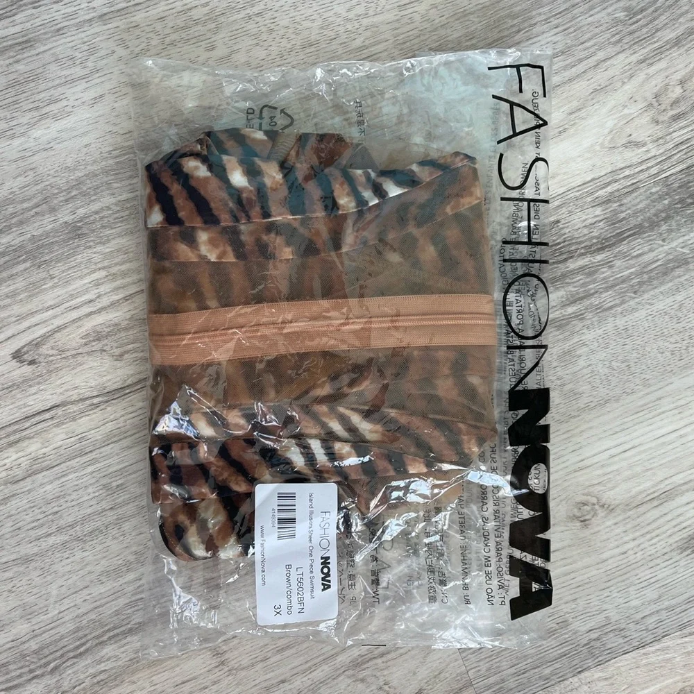 FashionNova Curve sheer one piece swimsuit 3X - Picture 4 of 4